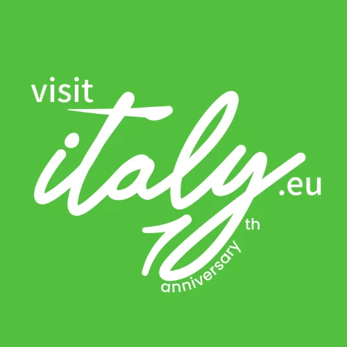 Looking for tips for your next trip? Ask Monna Lisa.